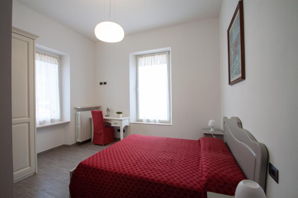 Palazzo Di Primavera Guest House Caprino Veronese Eksteriør billede